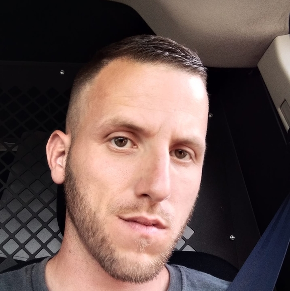 Meet your Posher, Kevin - Picture 1 of 1